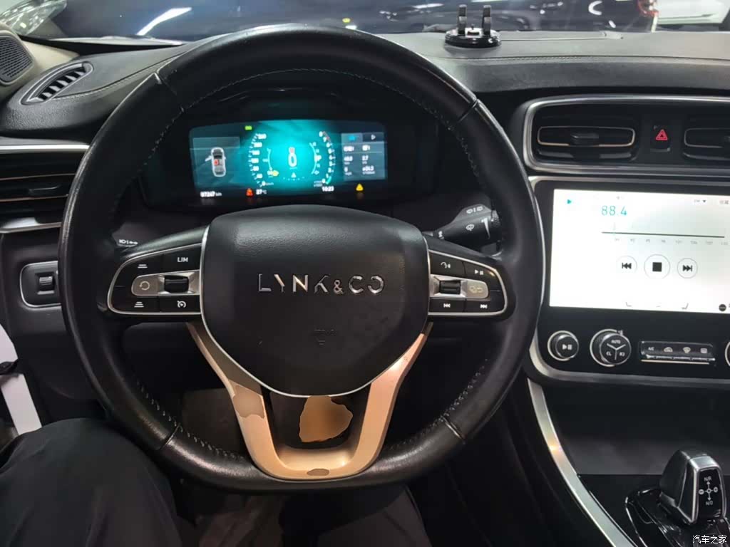 Lynk & Co 01, 2019 11