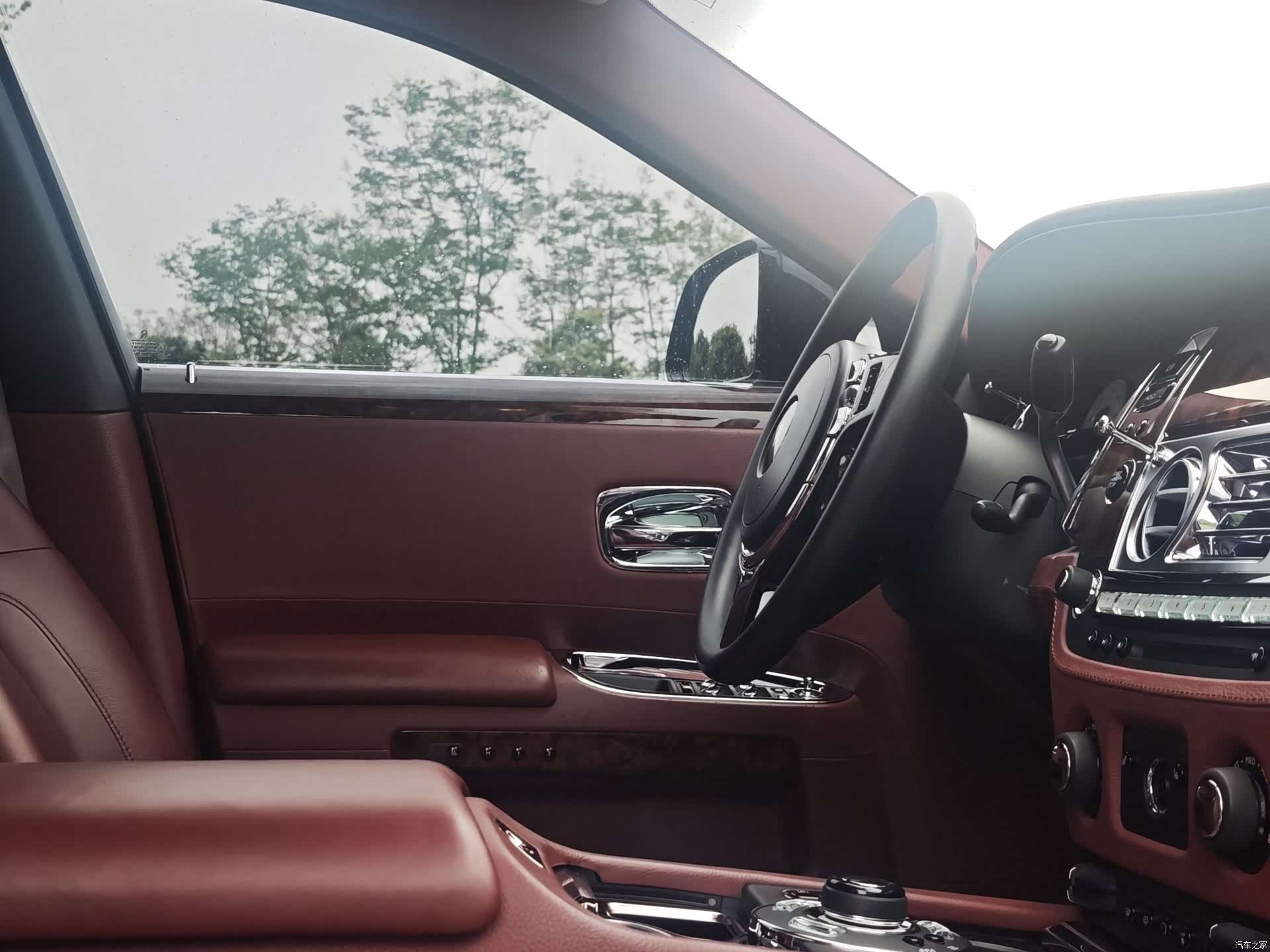 Rolls-Royce Ghost, 2012 17