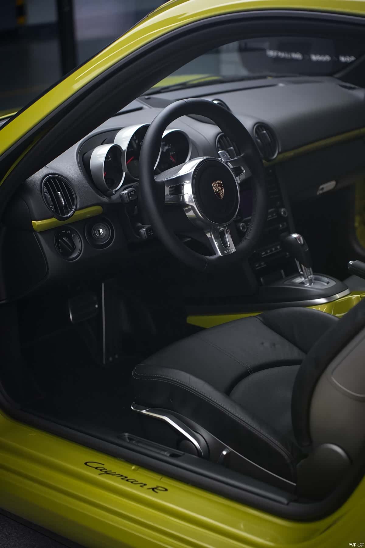 Porsche Cayman, 2011 9