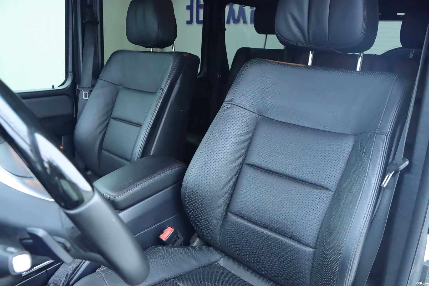 Mercedes-Benz G-Class, 2015 7