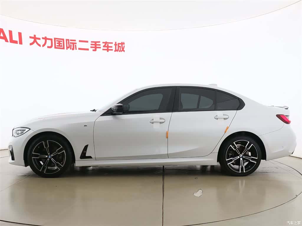 BMW 3 Series, 2022 8