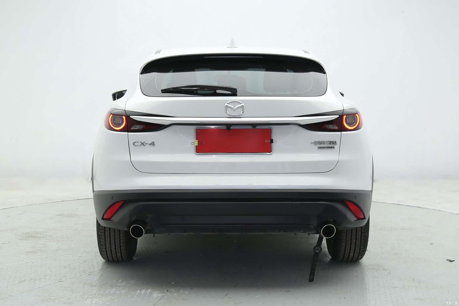 Mazda CX-4, 2023 все фото