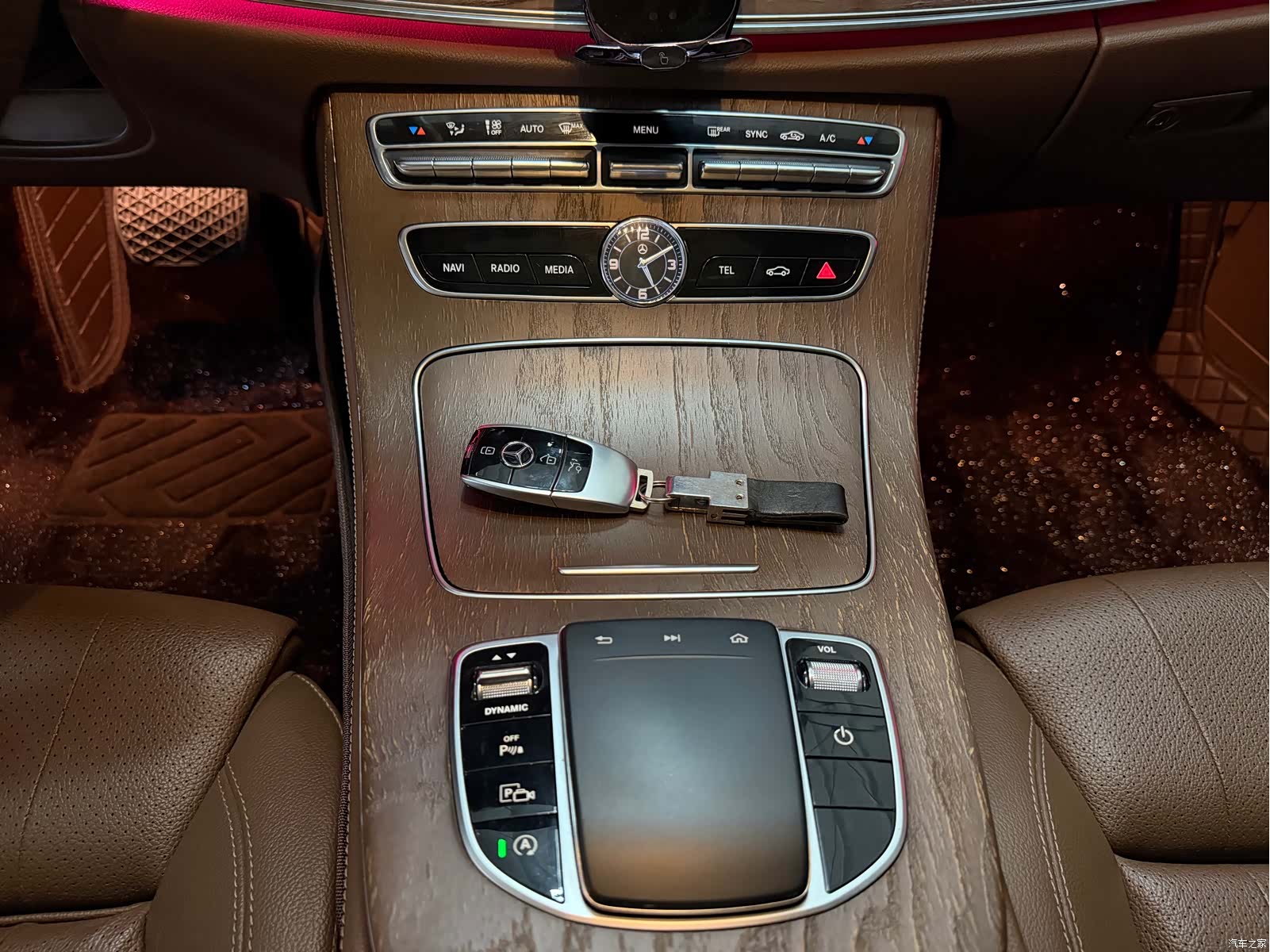 Mercedes-Benz E-Class, 2020 13