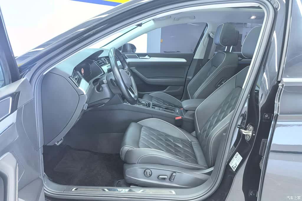 Volkswagen Magotan, 2022 9