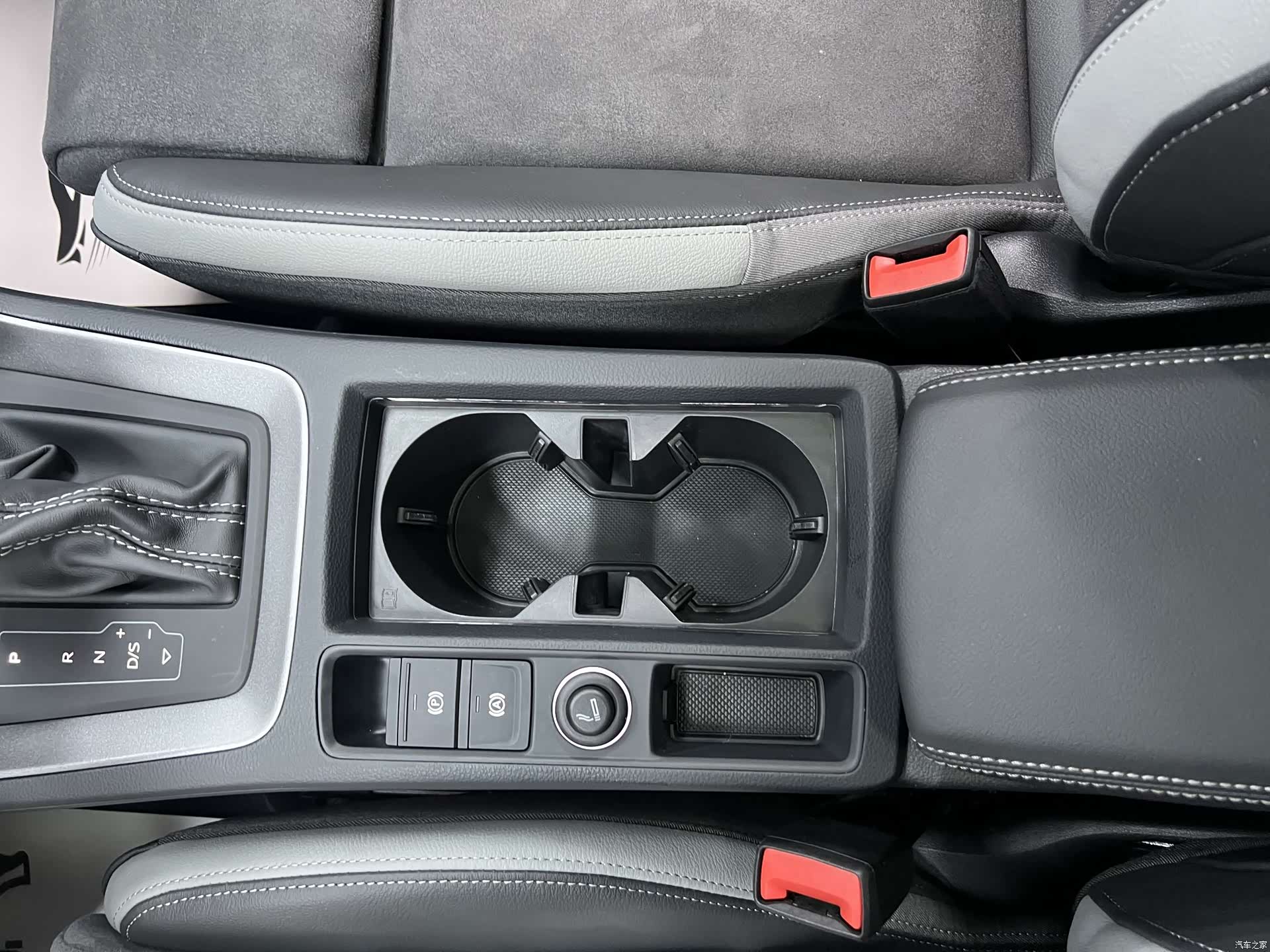 Audi Q3, 2023 12