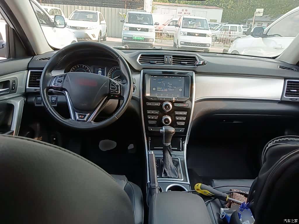 Haval H2, 2015 10
