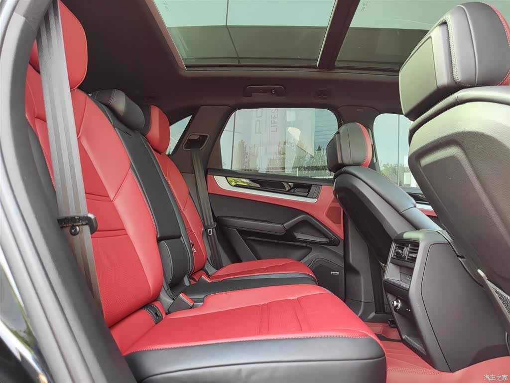 Porsche Cayenne, 2024 24