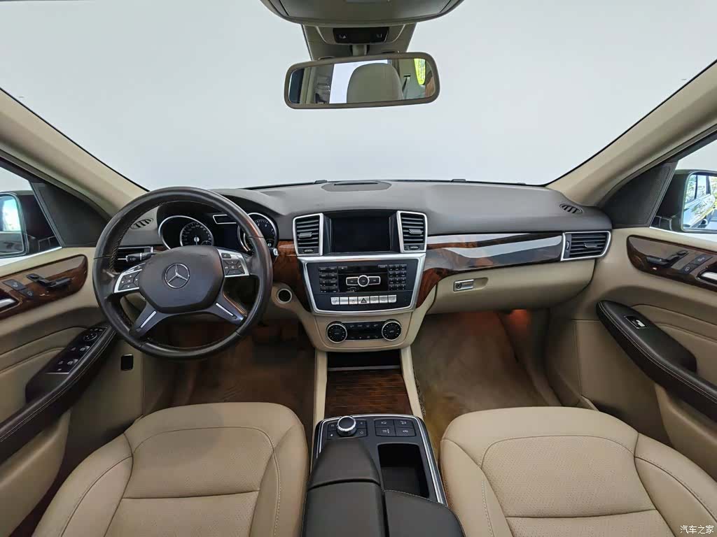 Mercedes-Benz M-Class, 2015 все фото