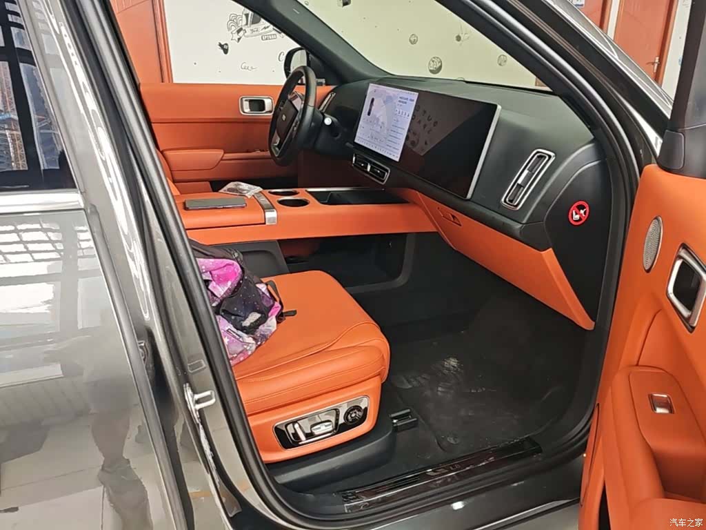 Li Auto L8, 2023 25
