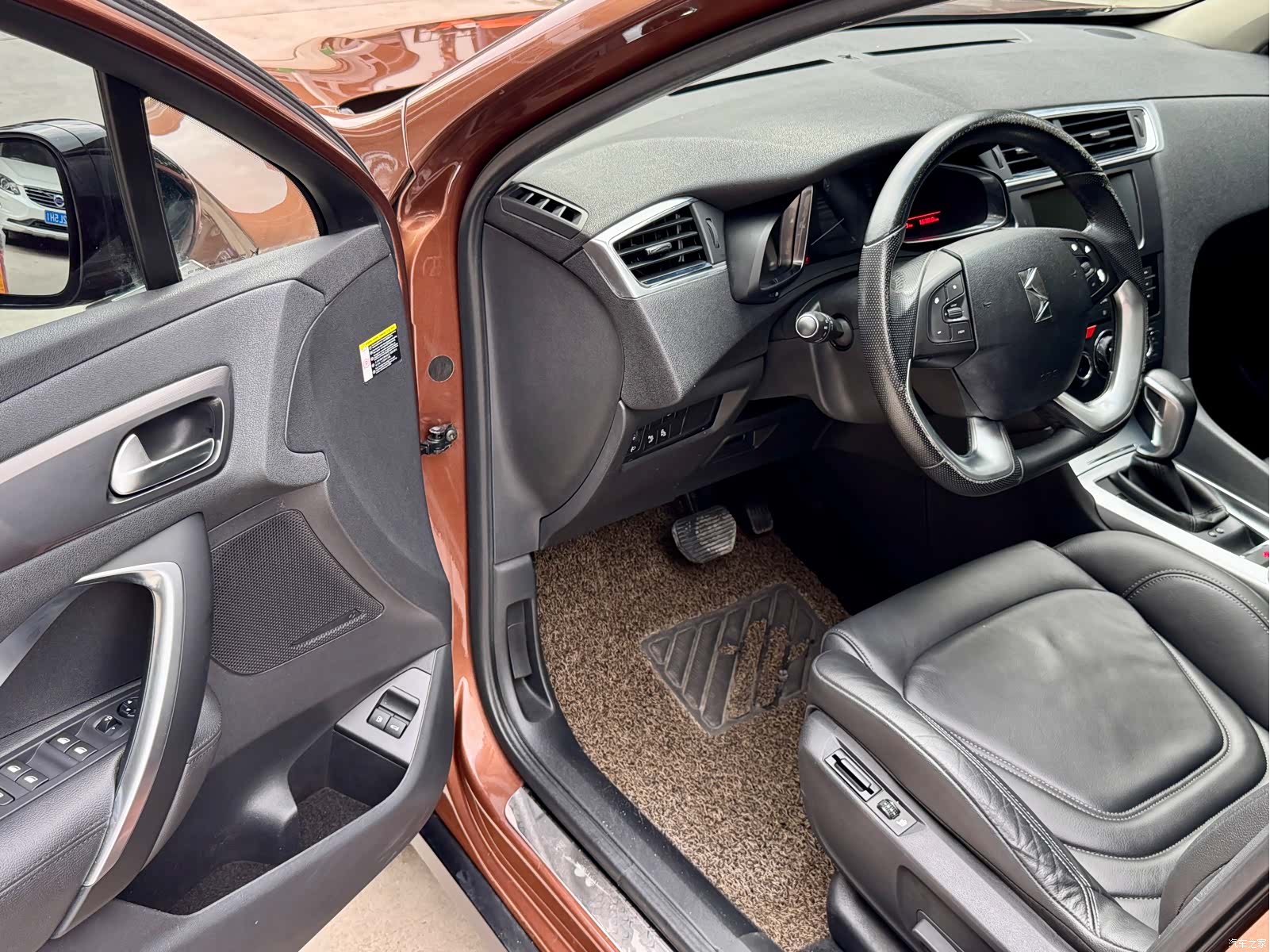 DS THP160, 2015 10