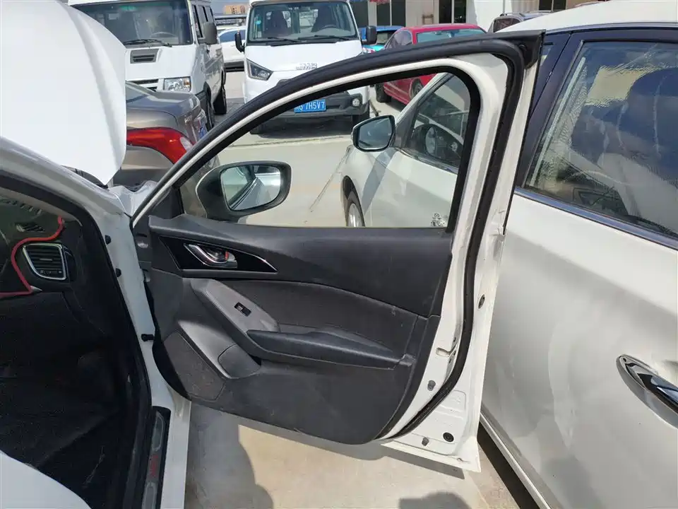 Mazda 3 Angkesaila Mazda 3 Angkesaila