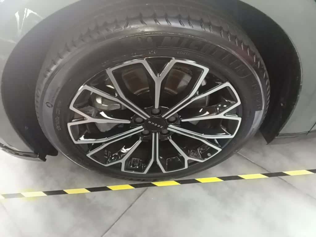 Zeekr 007, 2024 23