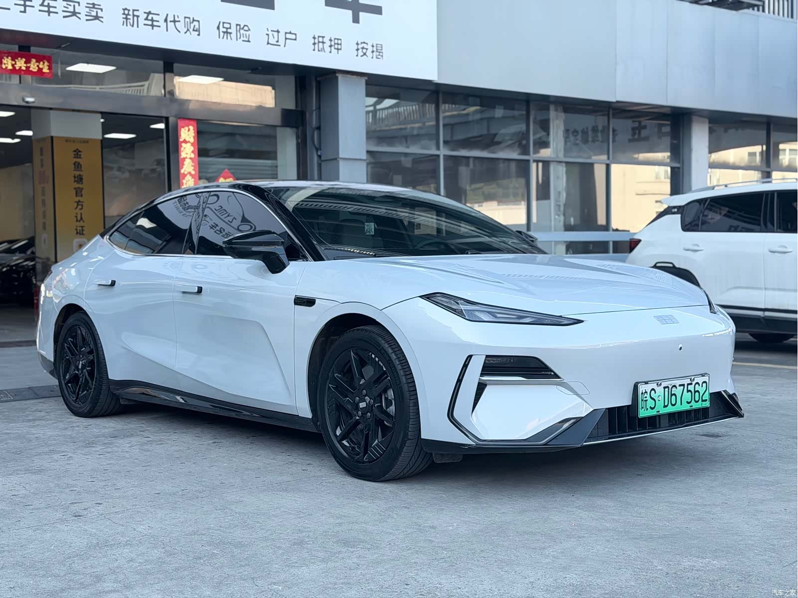 Geely E8, 2024 3