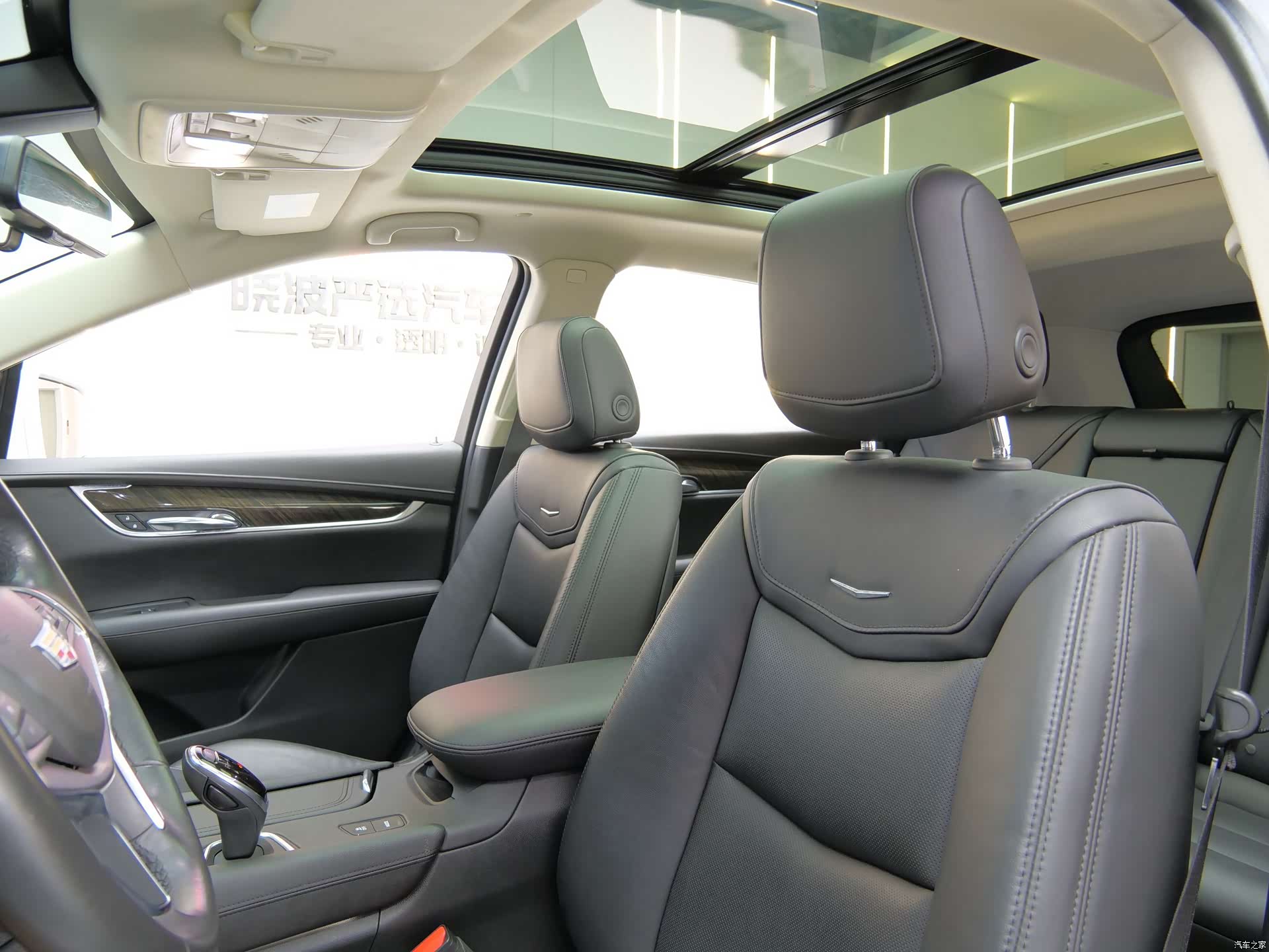 Cadillac XT5, 2019 12