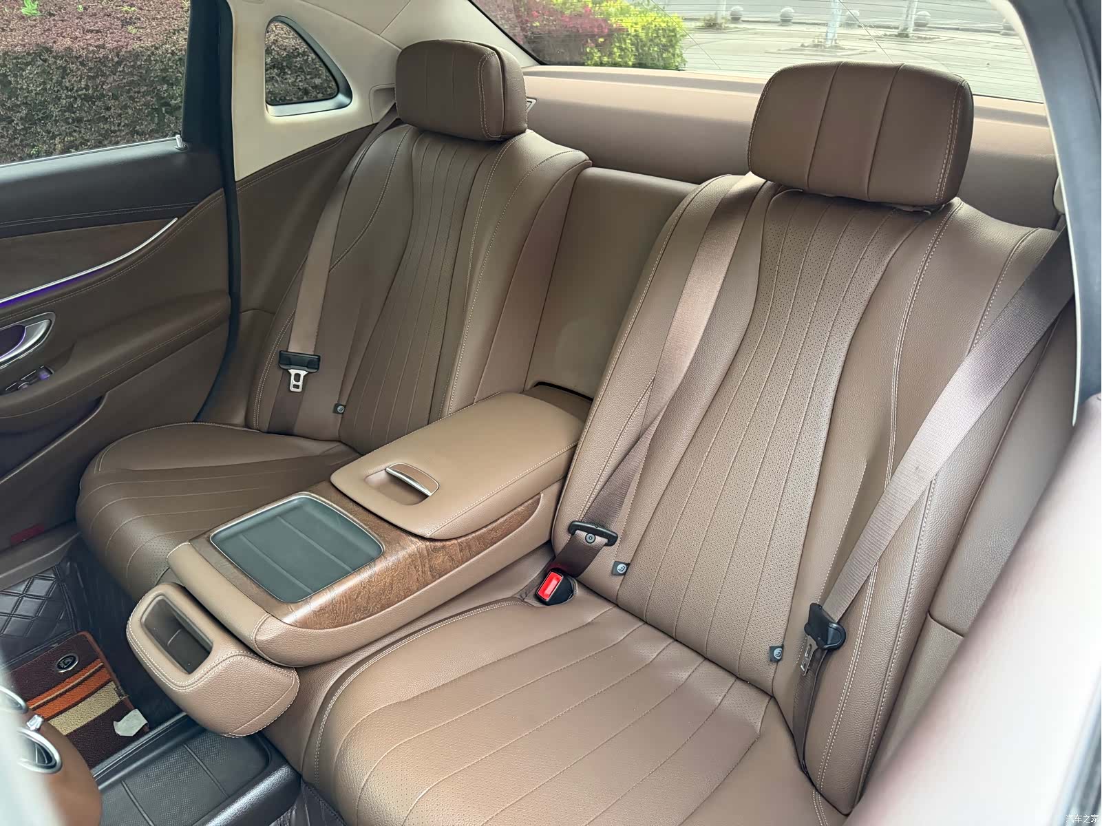 Mercedes-Benz E-Class, 2018 15