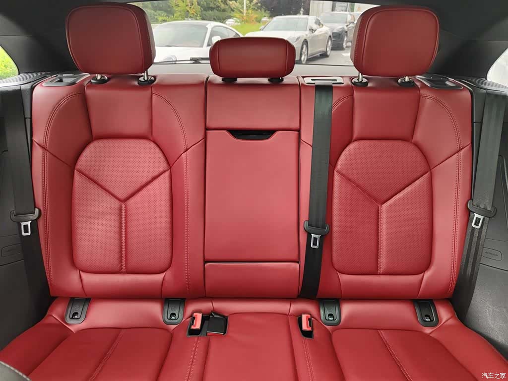 Porsche Macan, 2024 22