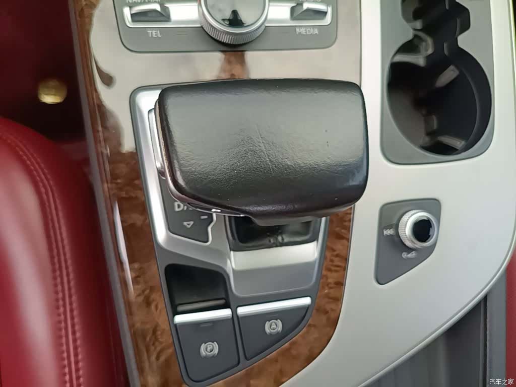 Audi Q7, 2016 10