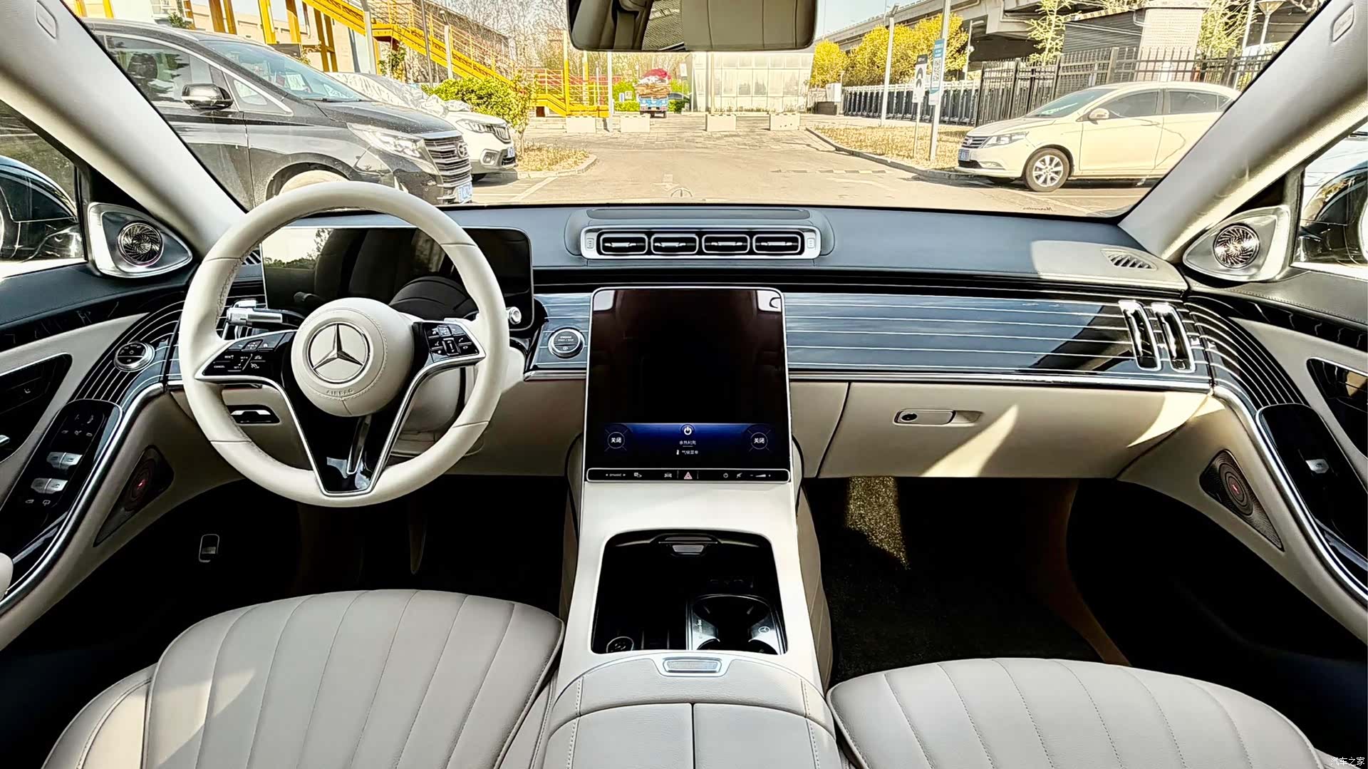Mercedes-Benz S-Class, 2023 6