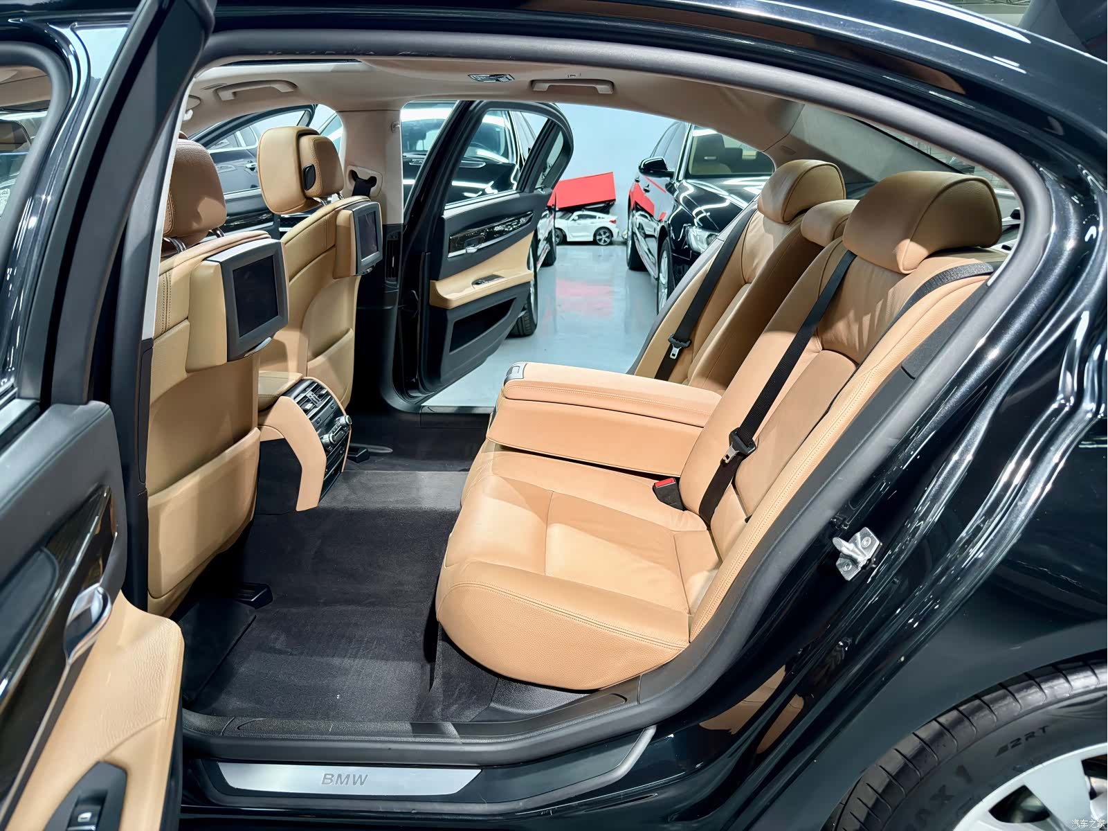 BMW 7 Series, 2012 15