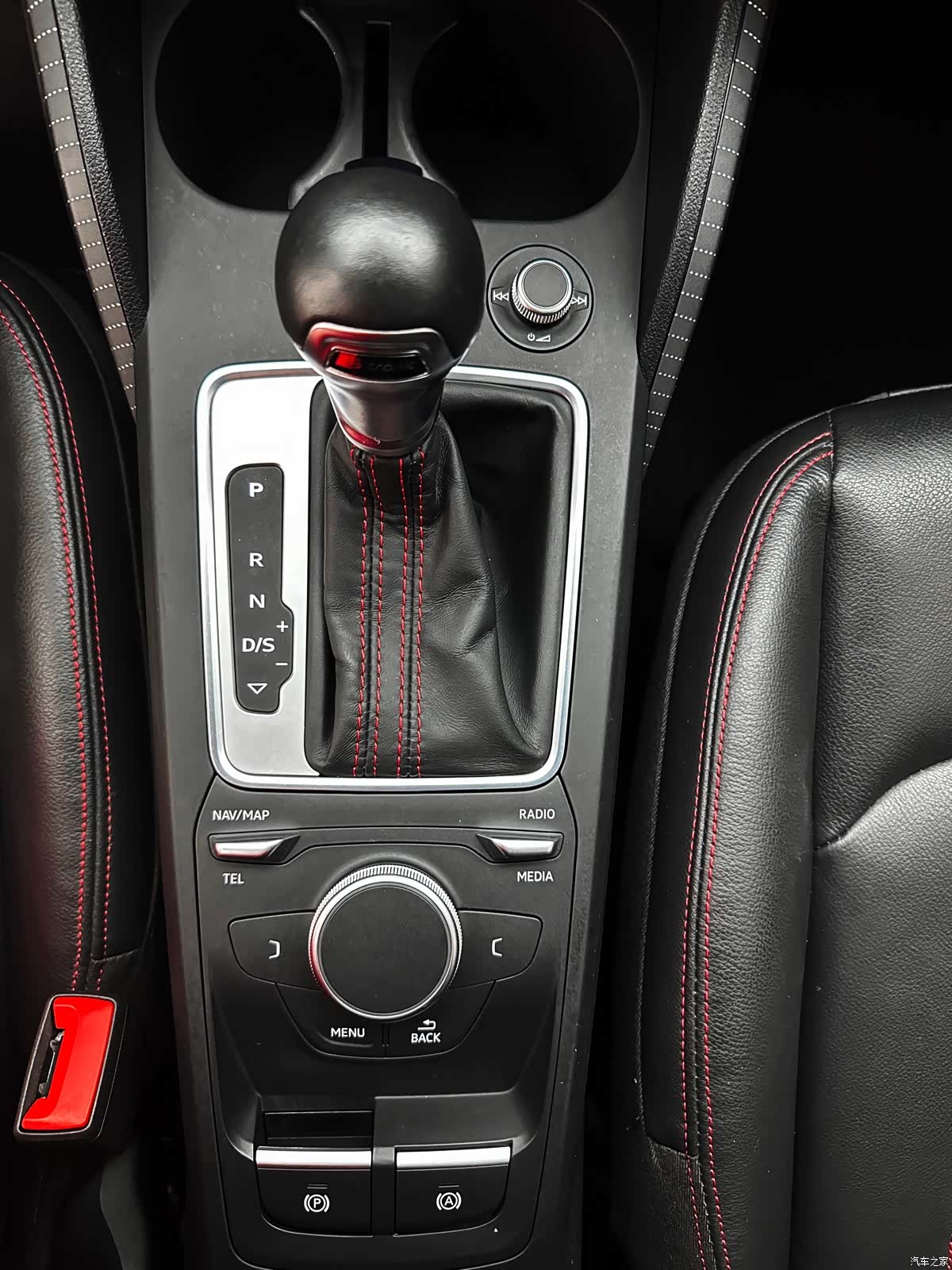 Audi Q2L, 2021 22