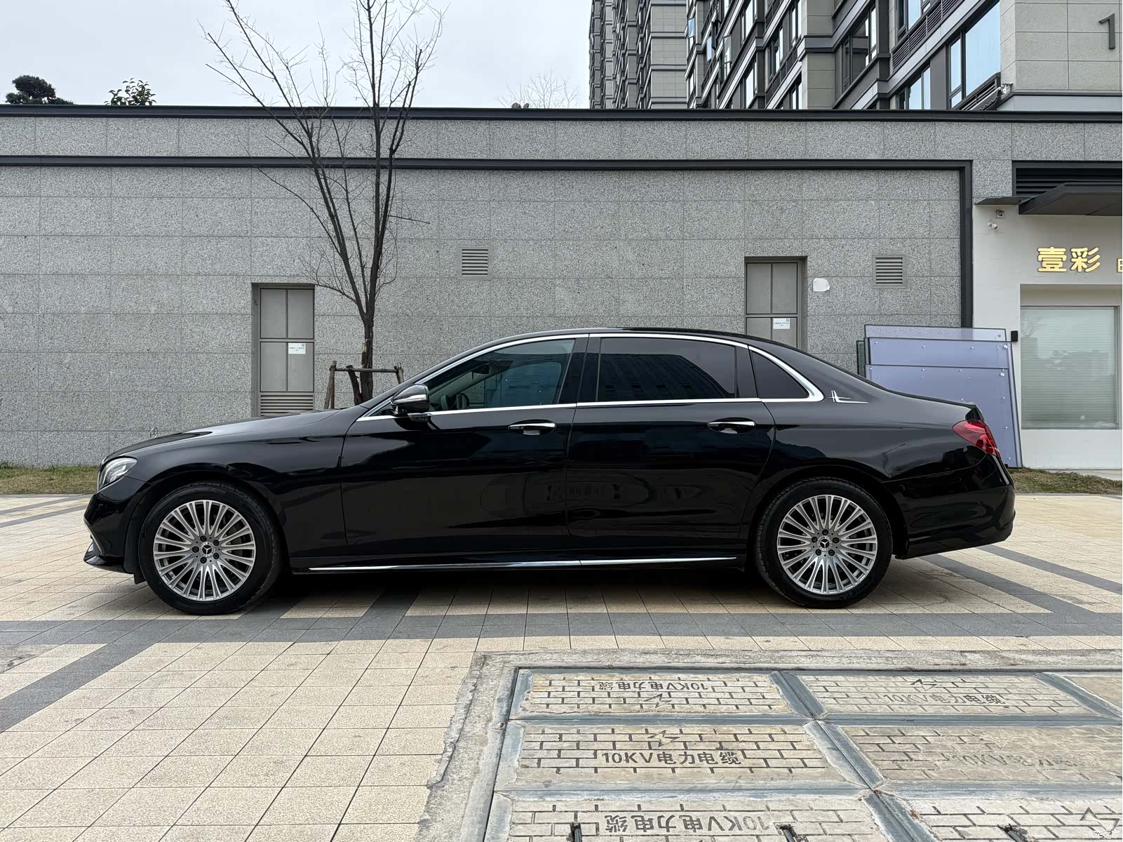 Mercedes-Benz E-Class, 2019 13
