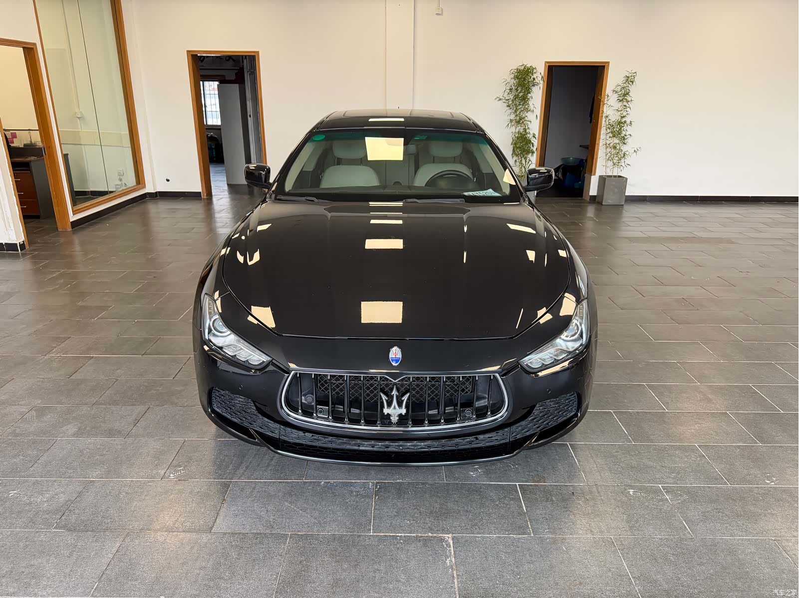 Maserati Ghibli, 2014 1