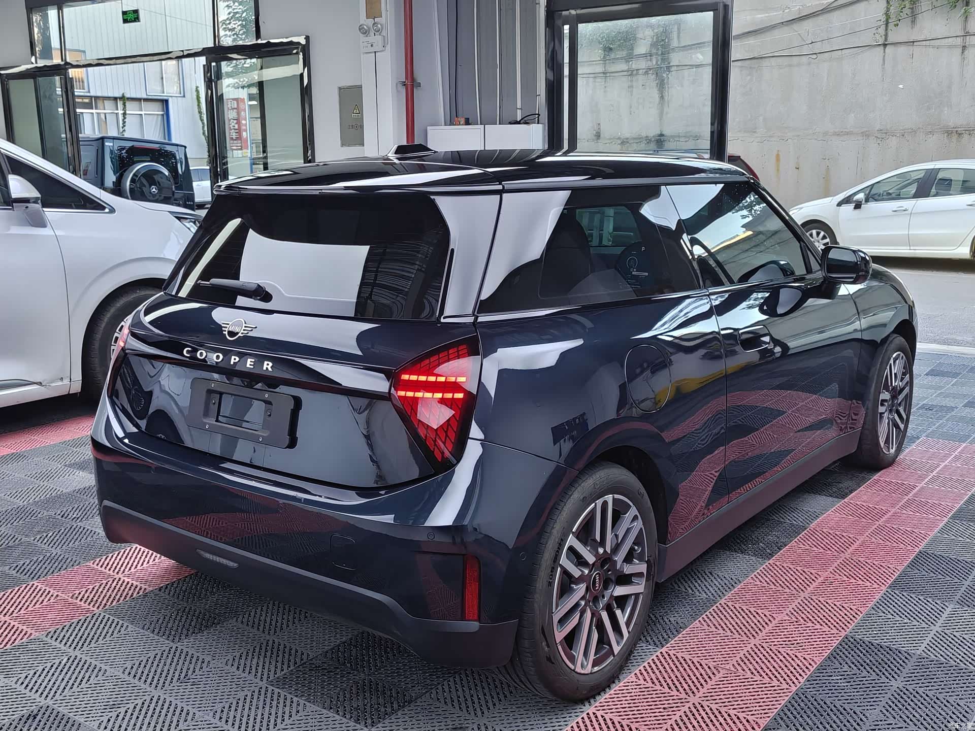 Mini Cooper, 2025 4