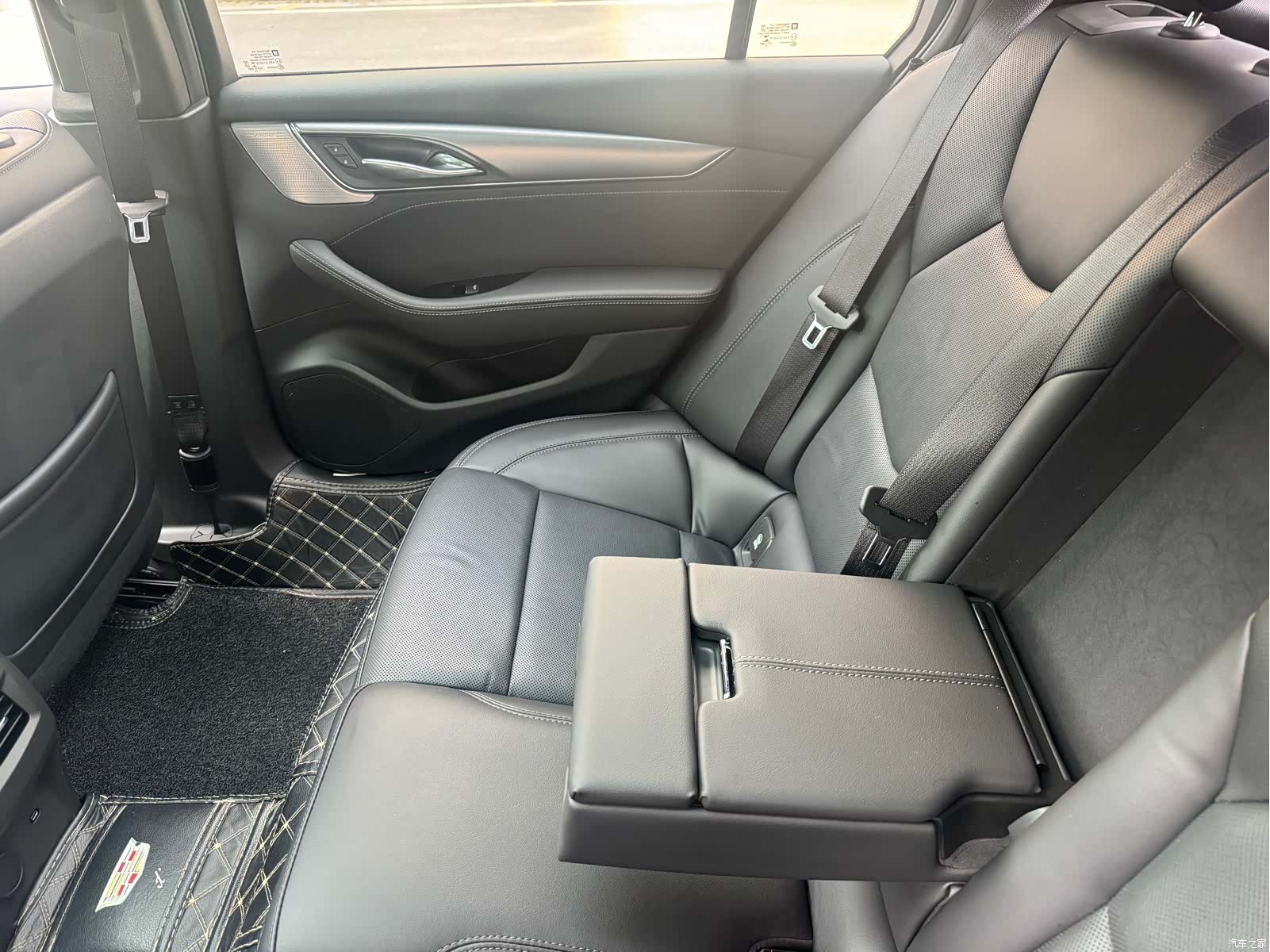 Cadillac CT5, 2023 16