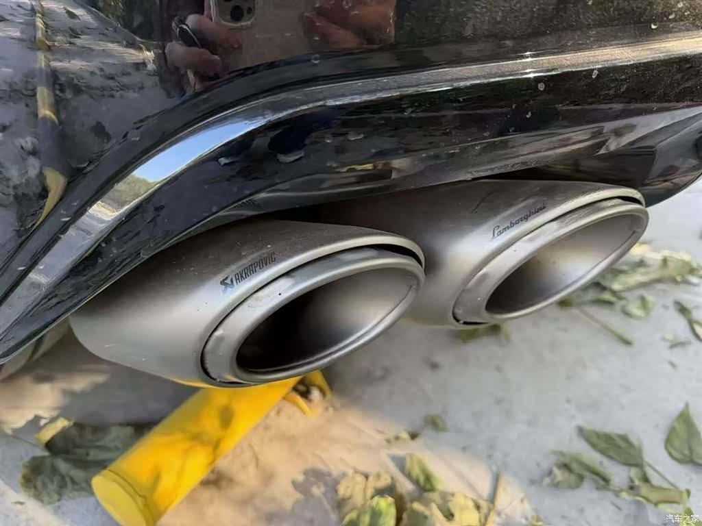 Lamborghini Urus, 2024 7