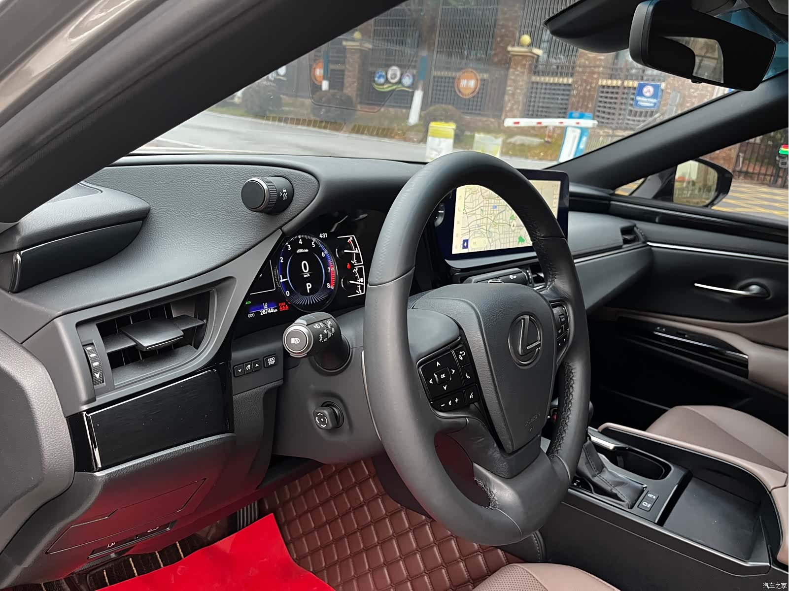 Lexus ES, 2023 13