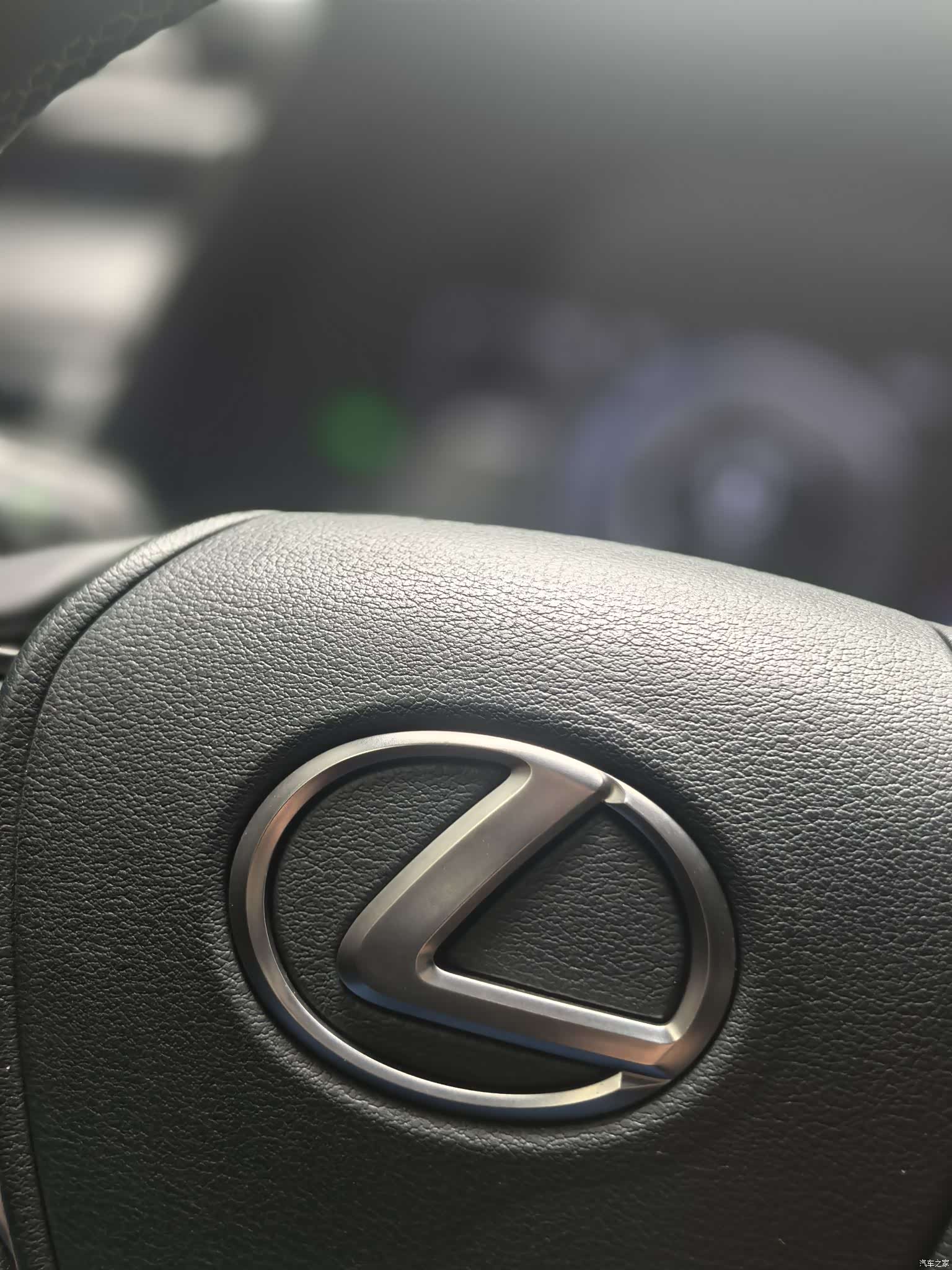 Lexus UX, 2021 10