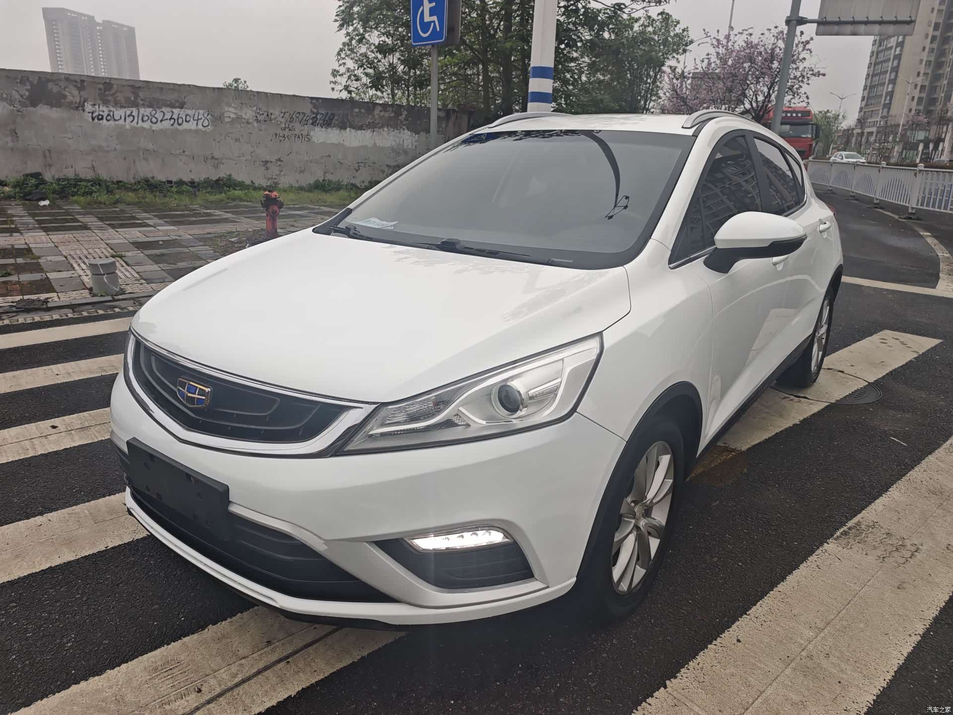 Geely Emgrand, 2017 1