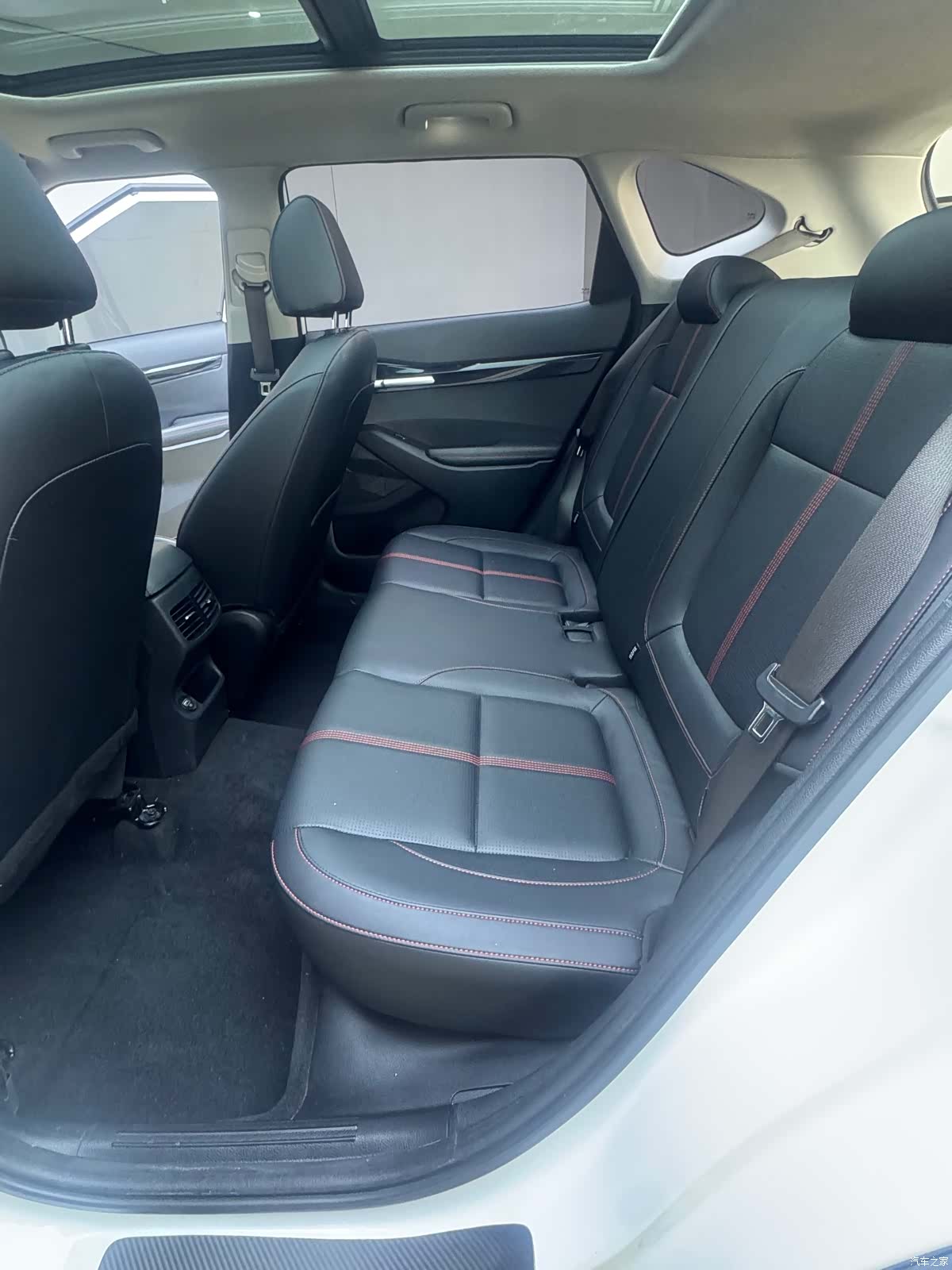 Kia KX3, 2022 9