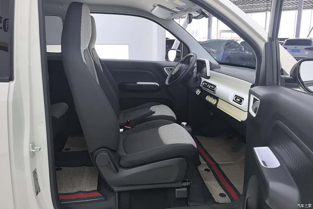 Wuling MINIEV, 2024 8