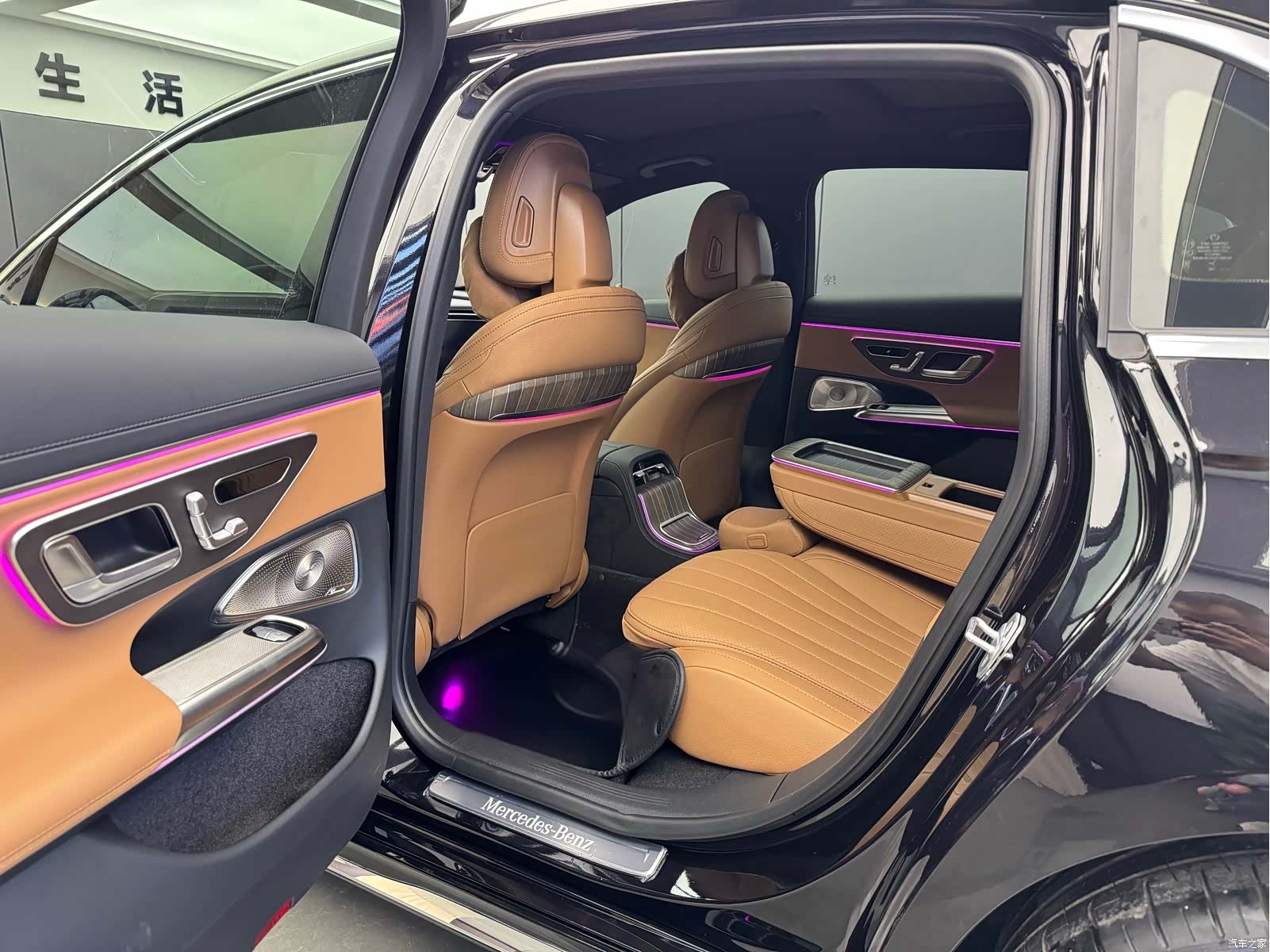 Mercedes-Benz E-Class, 2025 9