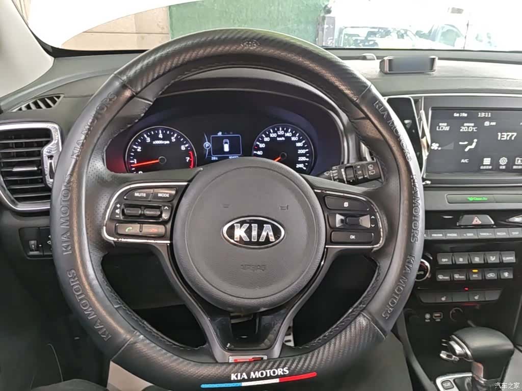 Kia KX5, 2017 11