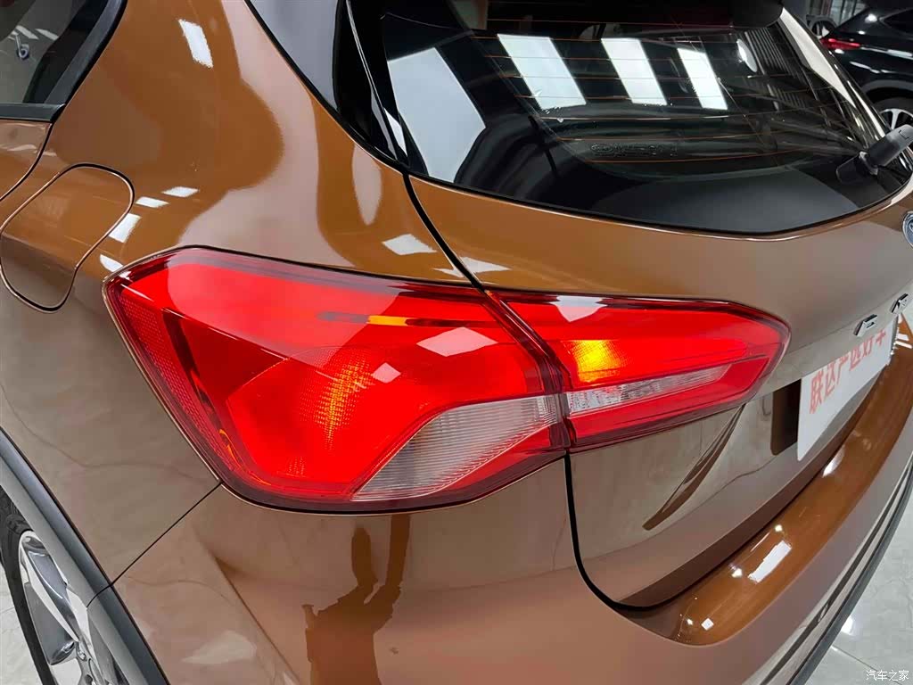 Ford Focus, 2021 18