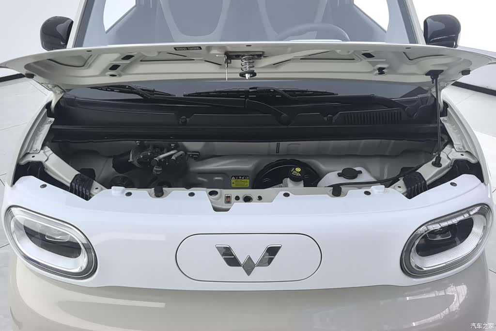 Wuling MINIEV, 2024 10