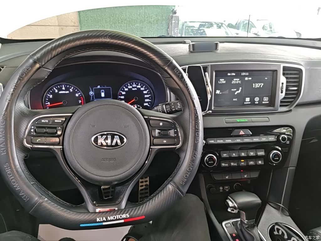 Kia KX5, 2017 10