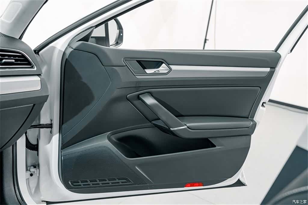 Volkswagen Lamando, 2019 13