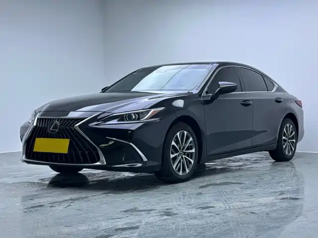 Lexus ES 2024 — купить из Китая под заказ