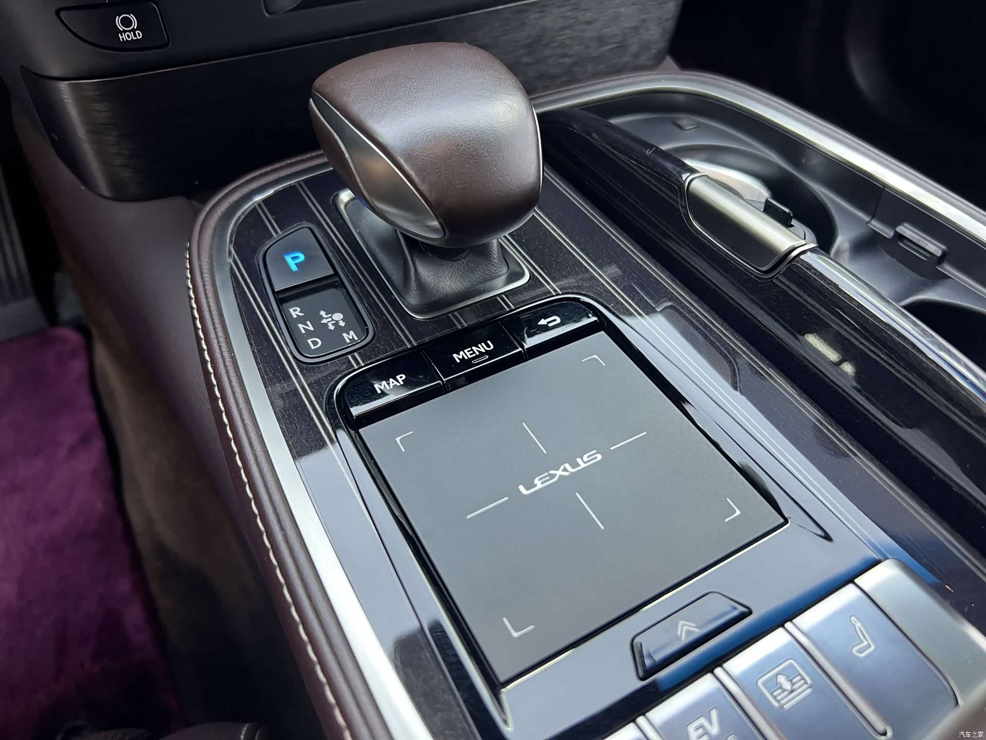 Lexus LS, 2020 16