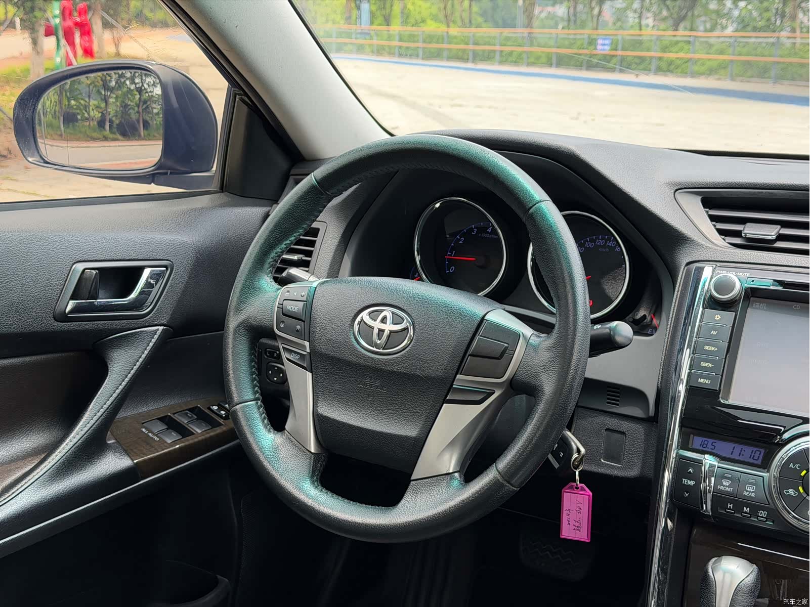 Toyota 2.5V, 2014 10