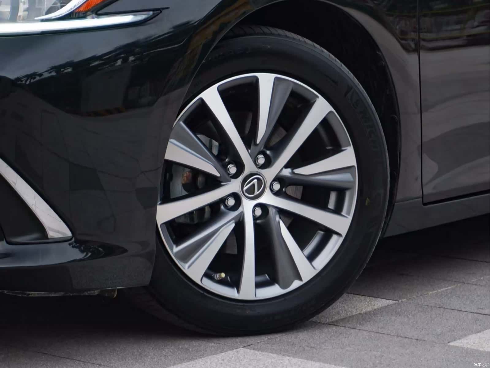 Lexus ES, 2021 6