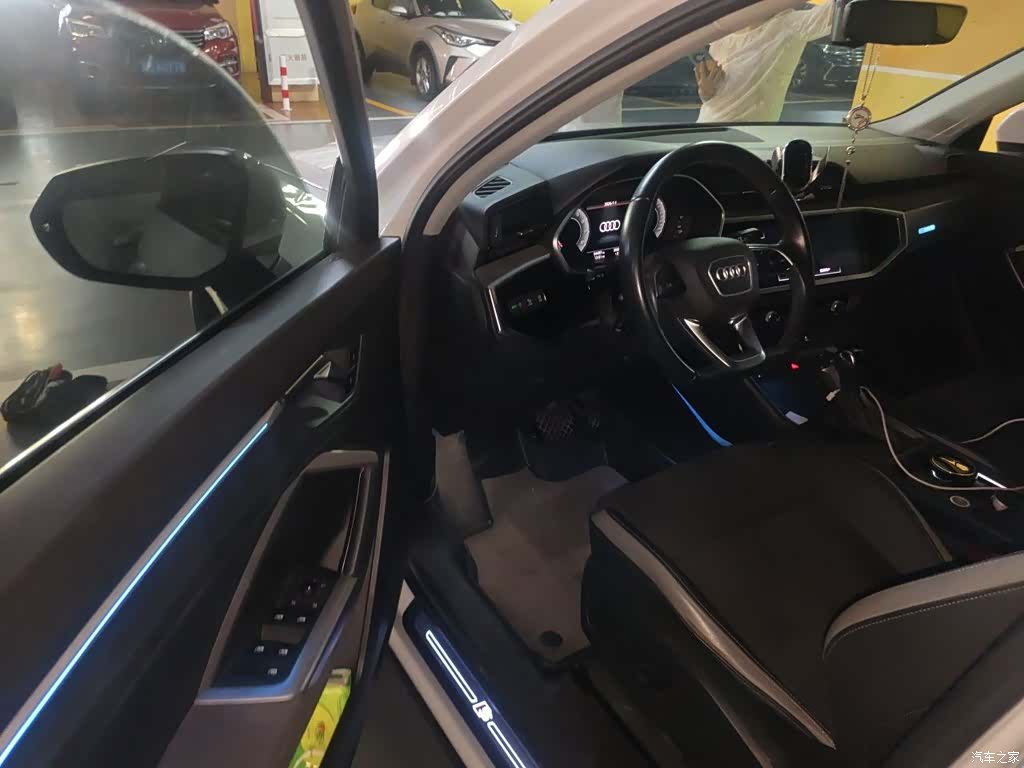 Audi Q3, 2022 14