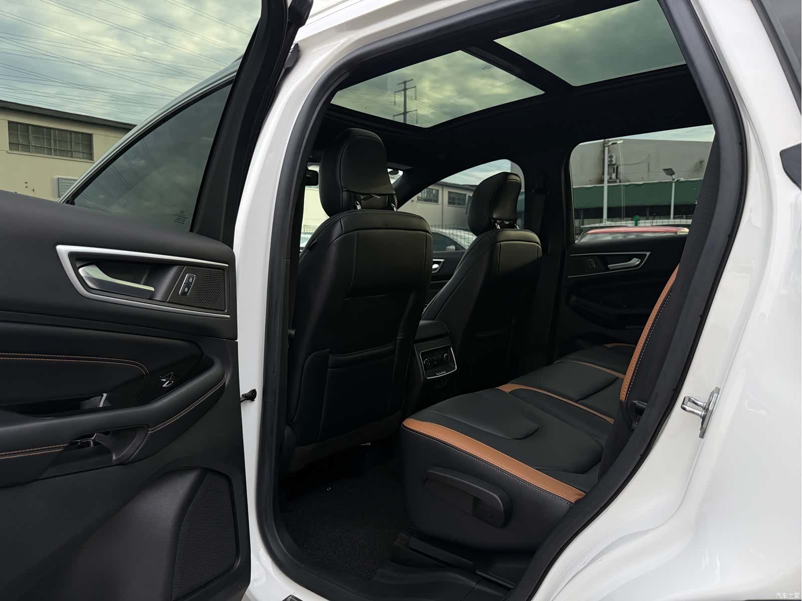 Ford Edge, 2022 8