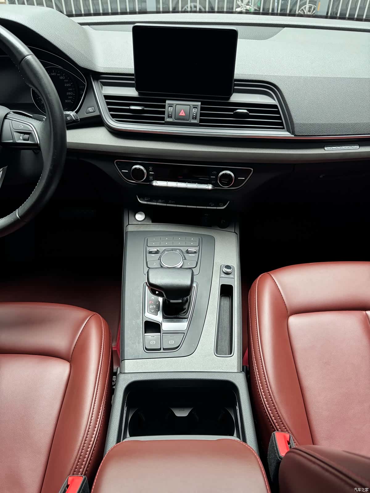 Audi Q5L, 2019 13