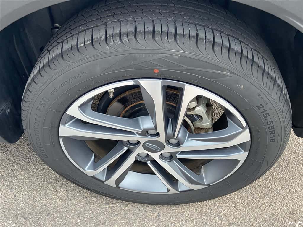 Geely Coolray, 2022 18