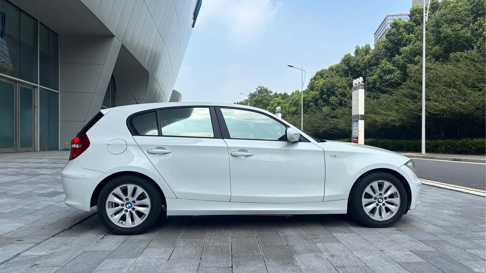 BMW 1 Series, 2011 4