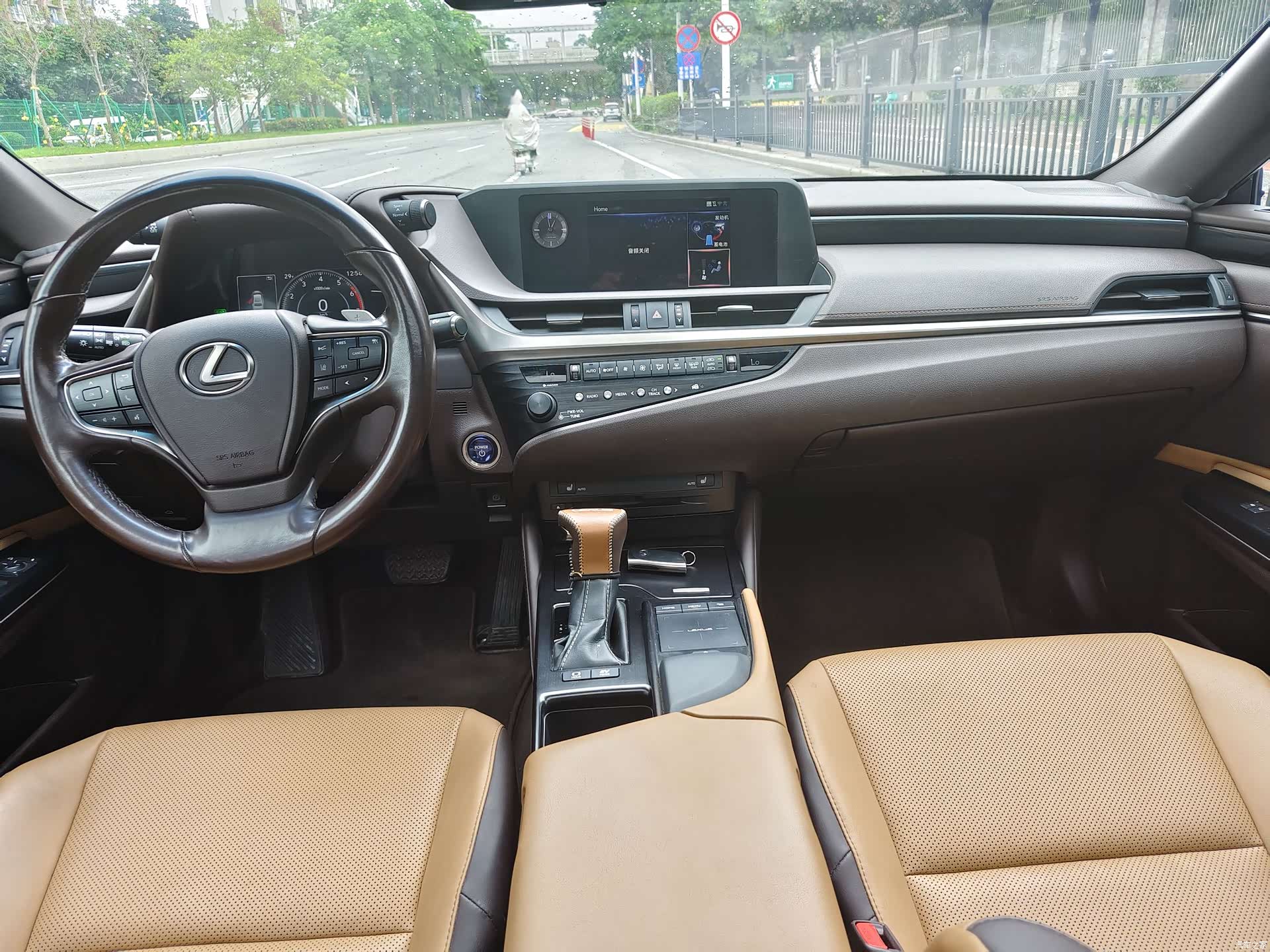 Lexus ES, 2020 8